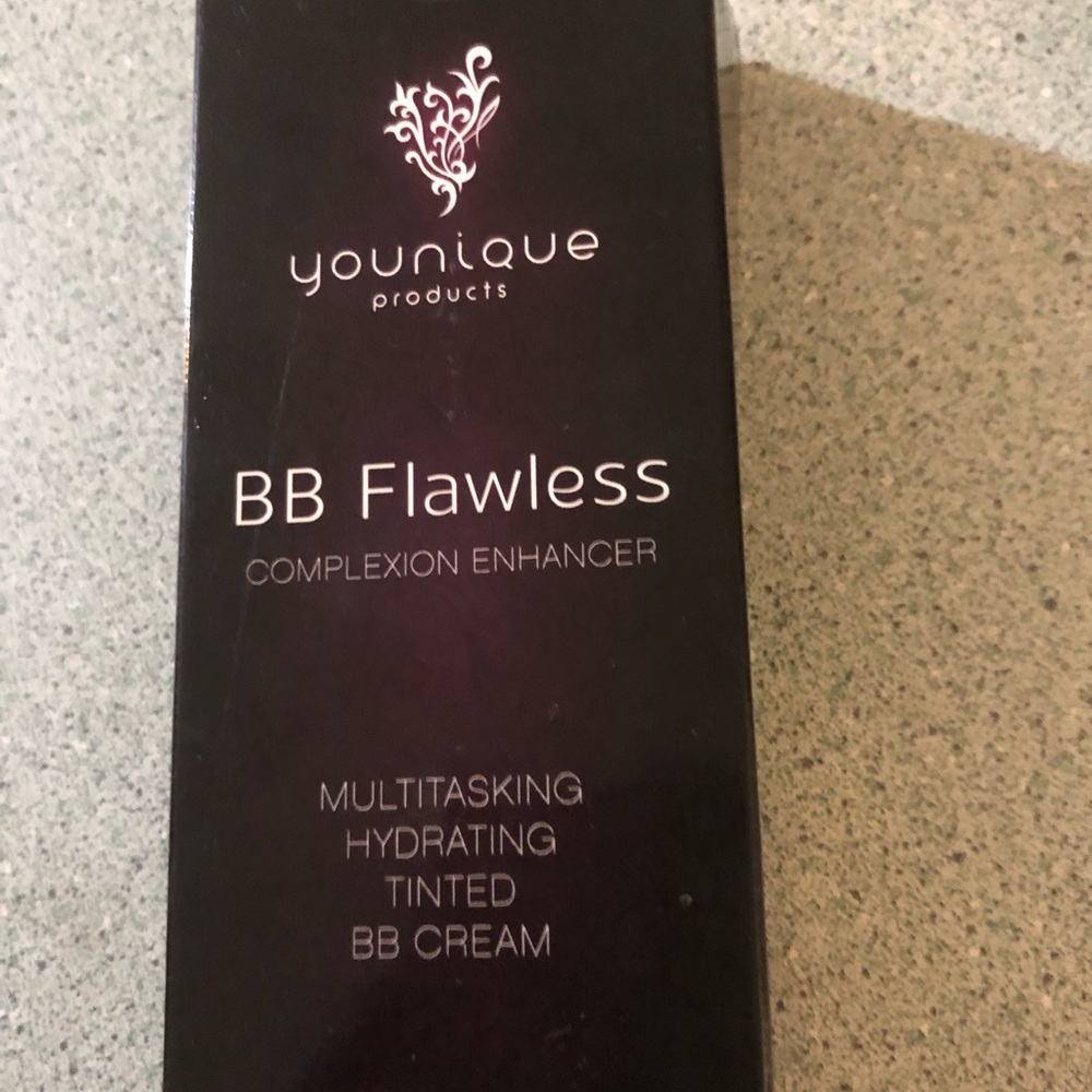 Younique Bb Cream   Brand new